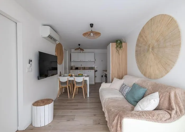 Apartamento La Perle Du Port * Terrasse * Clim * à 5 Min * * Carnon-Plage